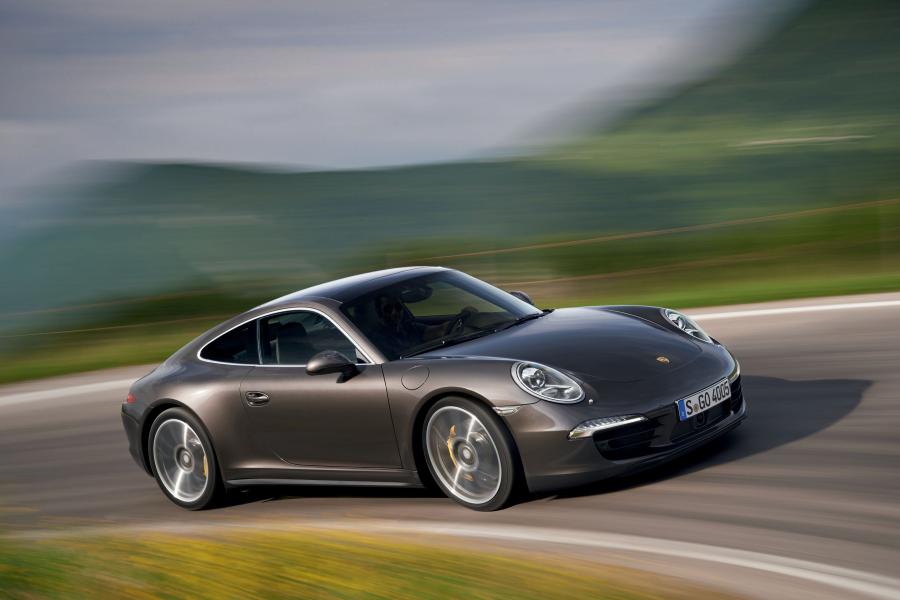  Porsche 911 Carrera 4S 2012 года  (фото 12 из 18)